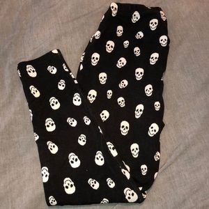 Dark Grey Skull Thick Knit Leggings Torrid Size 1